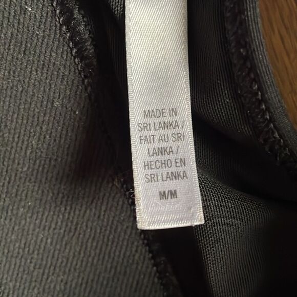 Victoria’s Secret Sport The Player Color Block Racerback Sports Bra - Picture 5 of 6